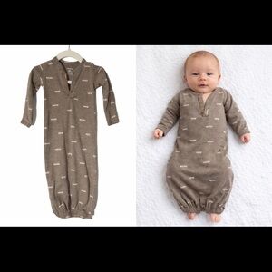 🩷5/$25 Carter’s Baby Gown 3M Brown Mama & Dada Print Sleepwear